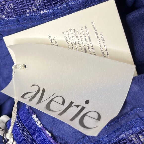 Averie Blue/White Hexagon Dilla Lace Maxi Dress Sz Lr - Picture 11 of 14